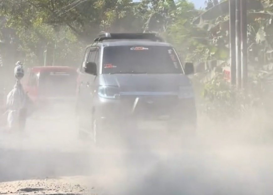 Jalan Penghubung Gombong-Pansela Sebagian Rusak Parah