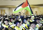 Riuh Seruan “Free Palestine” Menggema di Wisuda UMY