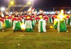Ribuan Orang Berjubel Menonton Karnaval Takbir yang Bertabur Maskot