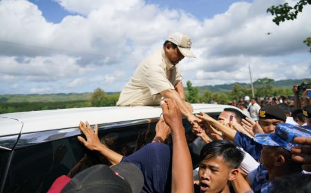 Prabowo Meresmikan Bantuan Pipanisasi Air Bersih di Gunungkidul