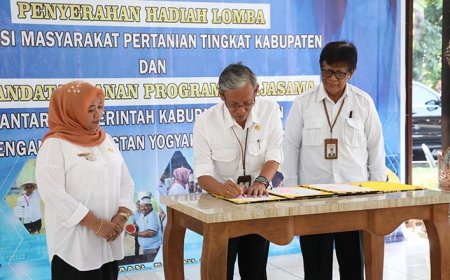 Serahkan Hadiah Lomba Evaluasi Masyarakat Pertanian, Kustini Minta Petani Adopsi Teknologi
