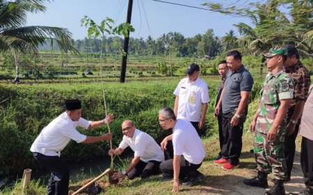 Kantor BPN Purworejo Menanam 100 Pohon Penyangga Air di Desa Rawan Longsor