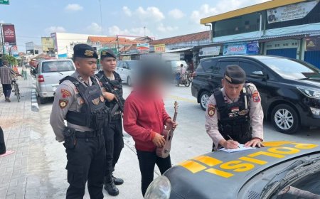 Samapta Polres Kebumen Membina Pengamen di Kutowinangun