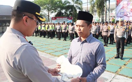 Polres Purworejo Salurkan 15 Hewan Kurban ke Masjid, Mushola, Panti Asuhan dan Pondok Pesantren