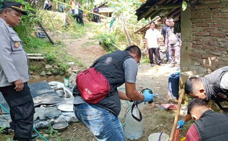Bapak dan Anak Terlibat Terlibat Pertengkaran Maut