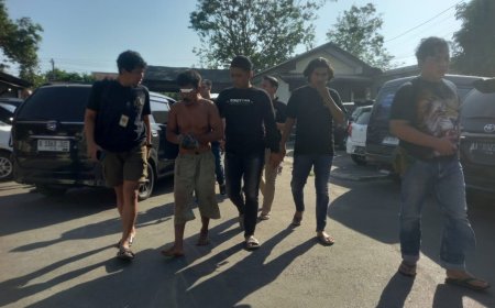Usai Menganiaya Ayahnya hingga Meninggal Tersangka Jalan Kaki Delapan Kilometer