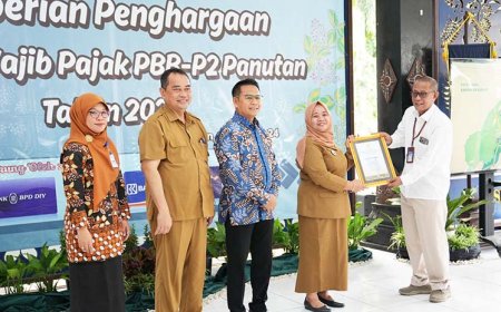 Lampaui 50 Persen Dari Target, Pemkab Serahkan Penghargaan PBB