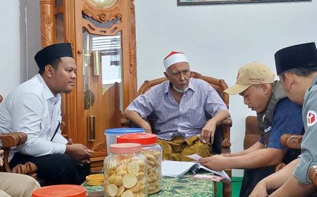 Bupati Purworejo dan Ketua DPRD Purworejo Mendapatkan Kesempatan Pertama Coklit