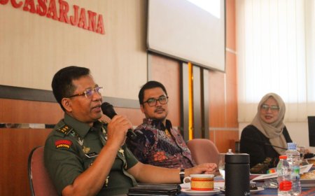 Jenderal Bintang Dua Mengisi Kuliah Umum di Unsoed