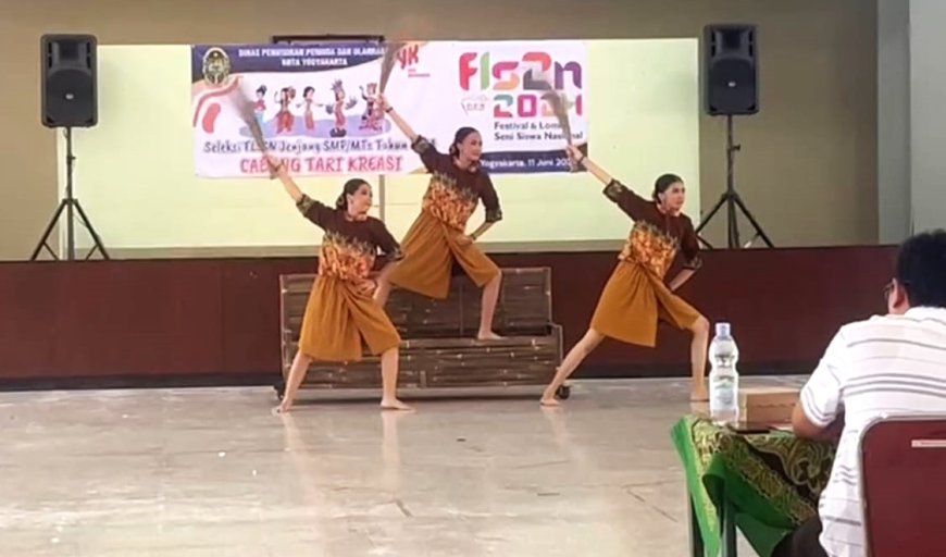 Tim Tari SMP 6 Yogyakarta Juara Tiga FLS2N Kota Yogyakarta 2024