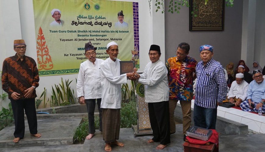 Kita Ini Satu Rumpun, Indonesia dan Malaysia Bahas Pertukaran Santri