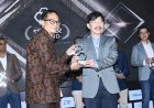 Gerakan Smartfren 100 Persen untuk Indonesia dan Router Sahabat Raih Selular Awards 2024