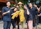 Saat Mahasiswa Bermain Gobak Sodor dan Memedi Sawah