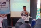 Pembekalan Anggota PGRI Bambanglipuro, Guru Harus Mengajarkan Adab dan Kesopanan