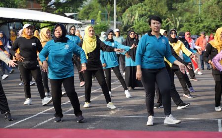 Kustini - Danang Menghadiri Peringatan HKG PKK 2024