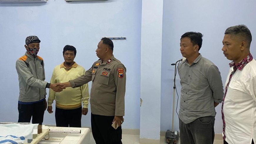 Berjalan di Rel, Seorang Laki-laki Meninggal Tertabrak Kereta Api