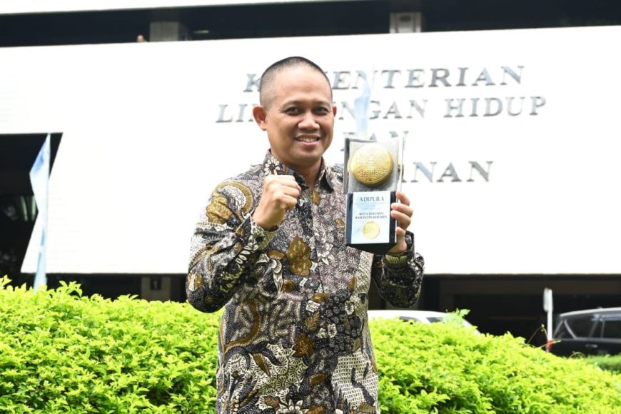 Tiga Tahun Arif - Rista Memimpin Kebumen Peroleh 58 Penghargaan