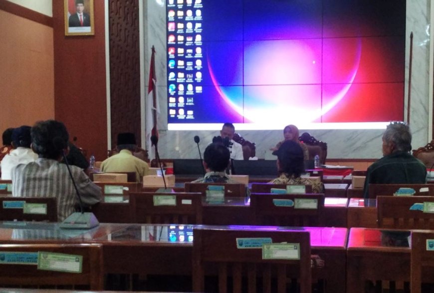 Bupati Kebumen Tegas Menyatakan Tidak Ada Izin Pertambangan Baru di Kawasan Karst Gombong