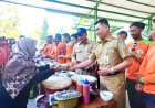 Bupati Gunungkidul Makan Bersama Tenaga Kebersihan di Kawasan Pembuangan Sampah