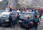 Ratusan Orang Unjuk Rasa di Kantor Pemda Bantul