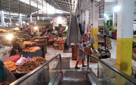Biaya Listrik Tinggi, Travelator Pasar Tumenggungan Dimatikan