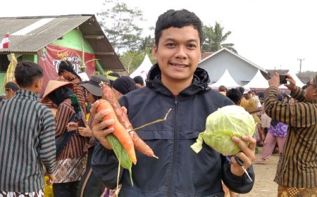 Warga Trirejo Purworejo Gelar Merti Desa untuk Mengenang Sejarah Bergabungnya Tiga Wilayah