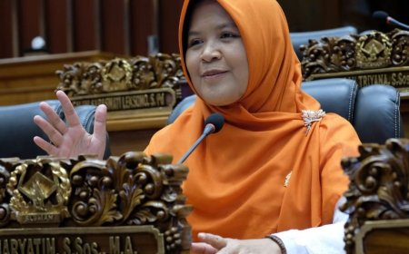 Melanggar Konstitusi, Aturan Paskibraka Harus Lepas Jilbab Saat Bertugas