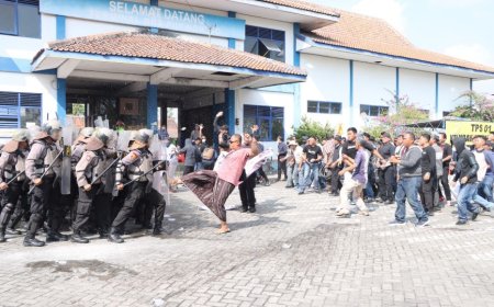 Polres Purworejo Simulasi Pengamanan Pilkada