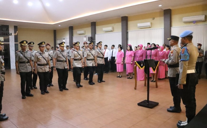 Kapolres Kulonprogo Pimpin Sertijab Pejabat Utama dan Kapolsek