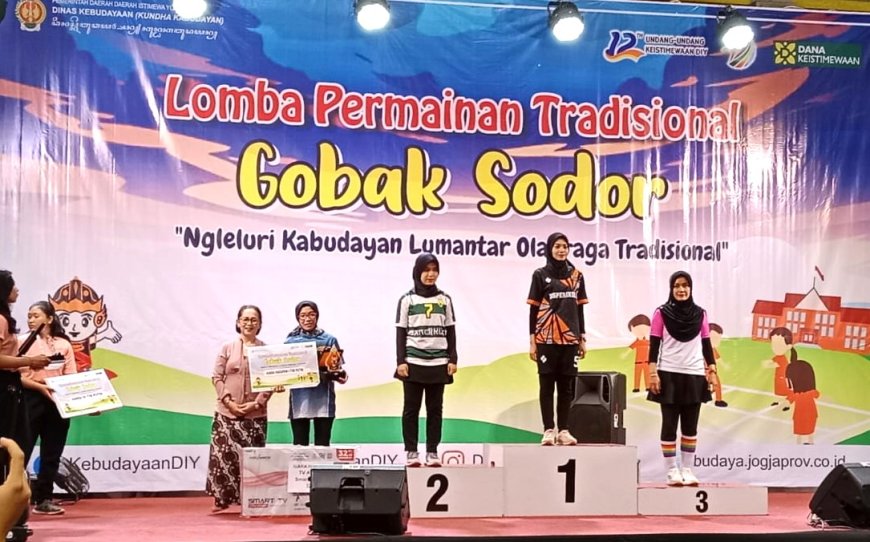 Tim Dinas Kelautan dan Perikanan Juara I Lomba Gobak Sodor Antar OPD Pemda DIY