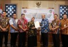 BPN Menyerahkan Sertipikat Tanah Elektronik Milik Pemkab Purworejo