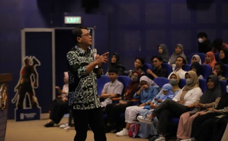 Danang Maharsa Mengisi Kuliah Umum di Universitas Amikom Yogyakarta