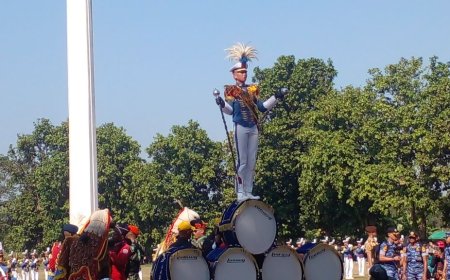 Marching Band AAU Memukau Penonton