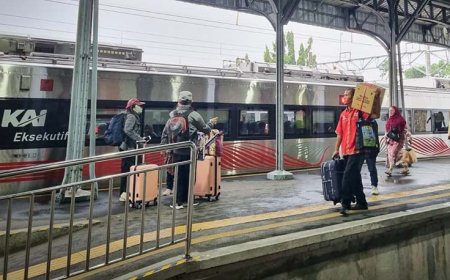 Libur Panjang Maulid Nabi, Berikut Jadwal KA Taksaka Tambahan