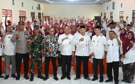 Pemkab Kebumen Mengalokasikan Beasiswa untuk 3.056 Pelajar SD dan SMP