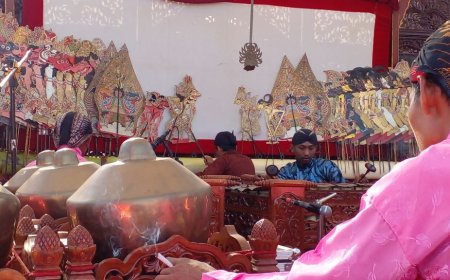Dalang Cilik Ahmad Zaki Sirega Tampil Memukau di Festival Budaya Imogiri