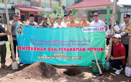 Tanam Ratusan Pohon di Wirobrajan, Indofood Ingin RTHP Nyaman Bagi Anak 