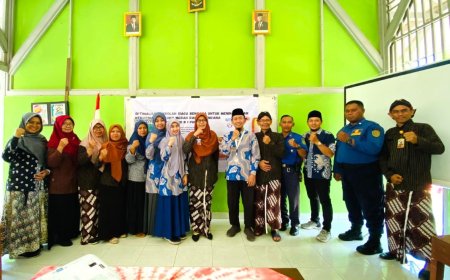 Stikes Surya Global Yogyakarta Gelar Pelatihan Kebencanaan di SDN 1 Pundong Bantul