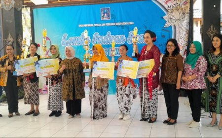 Saat Kelompok Wanita Tani Bersaing Meraih Juara Lomba Paduan Suara
