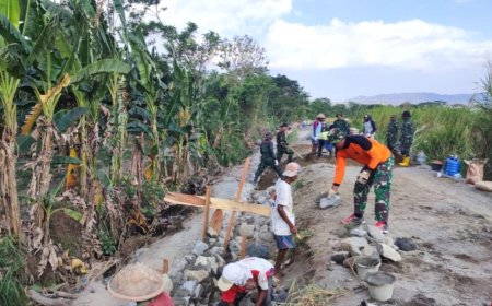 Cegah longsor, Koramil Prambanan Klaten dan Warga Desa Geneng Membangun Talud
