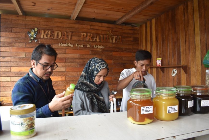 Tim Unsoed Mengadakan Riset di Prawita Garden