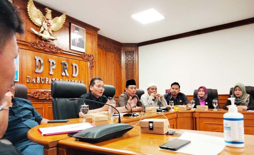Terima Curhatan Warga Penolak AW, Pimpinan Dewan Segera Cek Perizinan