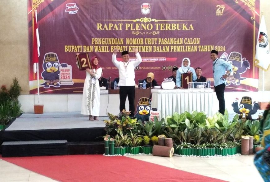 KPU Kebumen Menetapkan Paslon Lilis - Zaeni Nomor 1 dan Paslon Arif - Rista Nomor 2