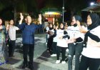 Diiringi Gejog Lesung Cabup Sutrisna Joget Bareng Ibu-Ibu di Playen