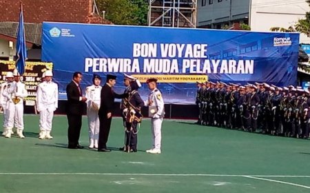Stimaryo Mengukuhkan 131 Perwira Muda Pelayaran