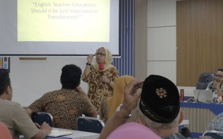 Lulusan Pendidikan Bahasa Inggris Harus Mampu Menghadapi Tantangan Zaman