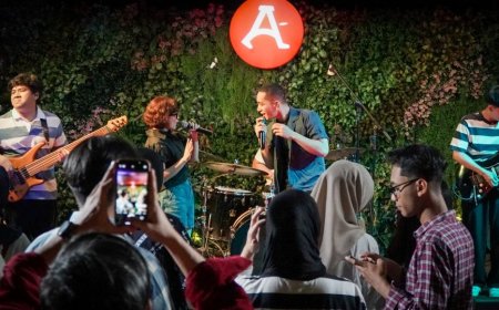 Rafi Sudirman Hipnotis Penggemarnya dengan Senyam Senyum Tour