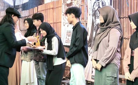 Yogyakarta Komik Weeks Rayakan Satu Dekade Program Kukuruyug Bersama  Komikus Amerika