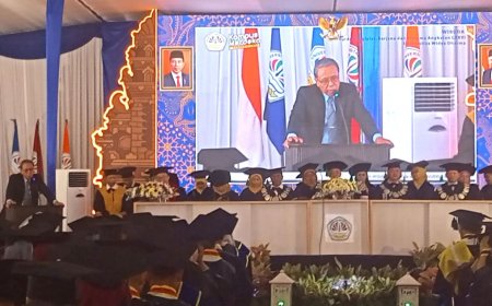 Unwidha Klaten Mewisuda 344 Sarjana
