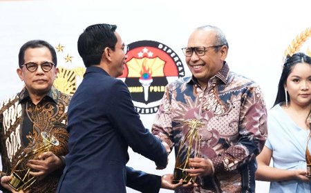 Ciptakan Ekosistem Komunikasi, Kementerian ATR/BPN Terima Penghargaan Pelayanan dan Komunikasi Publik
